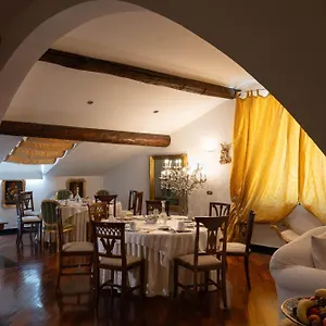 3* Gasthuis Morali Palace
